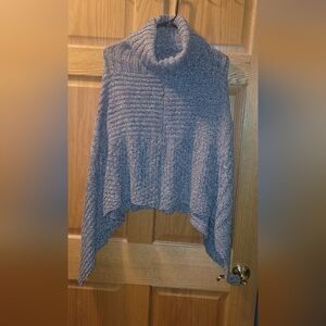 NWOT MICHAEL KORS  Creme & Grey Poncho Beautiful WOMENS ONE SIZE